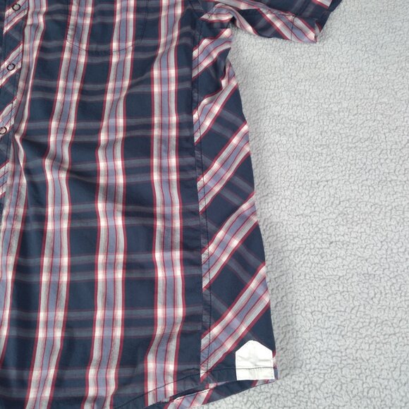 Travis Mathew Men’s Plaid Button-Up Shirt Large Short Sleeve Navy Red - Picture 6 of 16